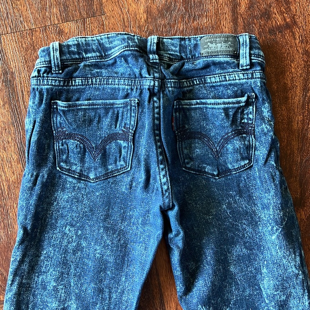 Levi jeans - Picture 2 of 9